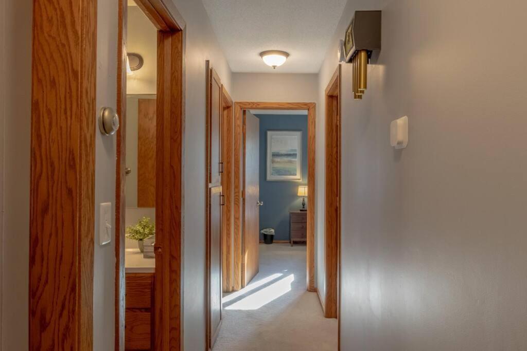 Family Home W/ 2 King, 2 Queen Beds + Game Room Bemidji Exterior photo