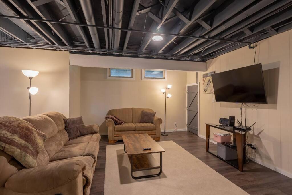 Family Home W/ 2 King, 2 Queen Beds + Game Room Bemidji Exterior photo