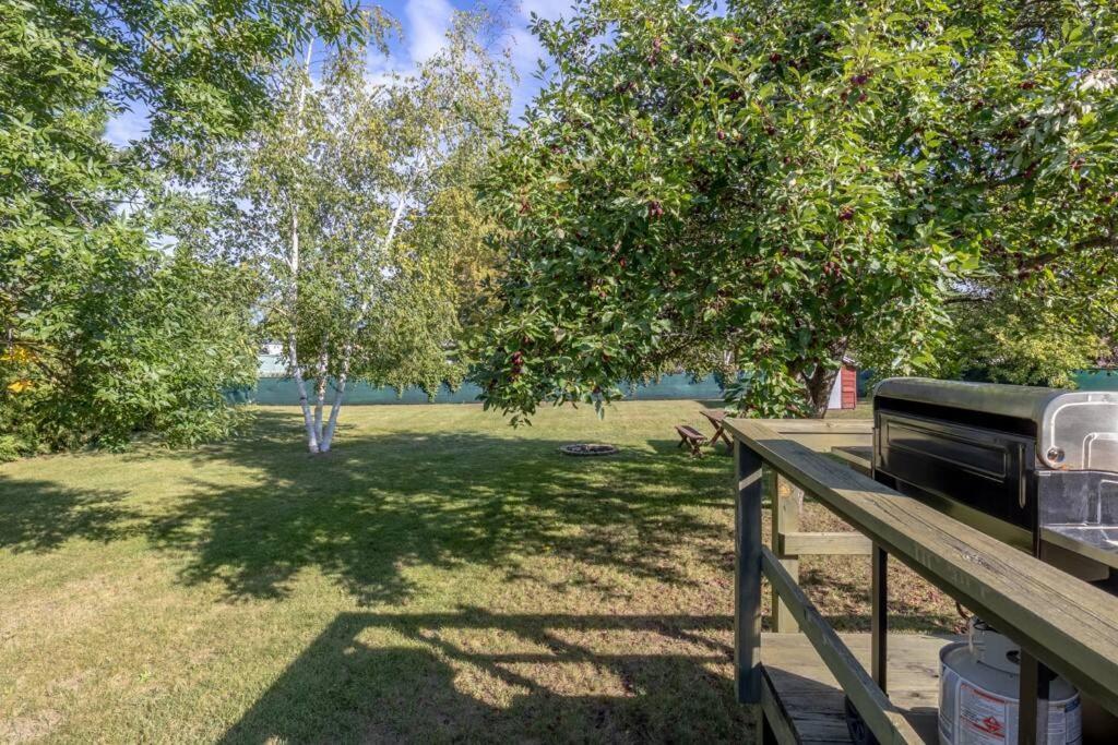 Family Home W/ 2 King, 2 Queen Beds + Game Room Bemidji Exterior photo
